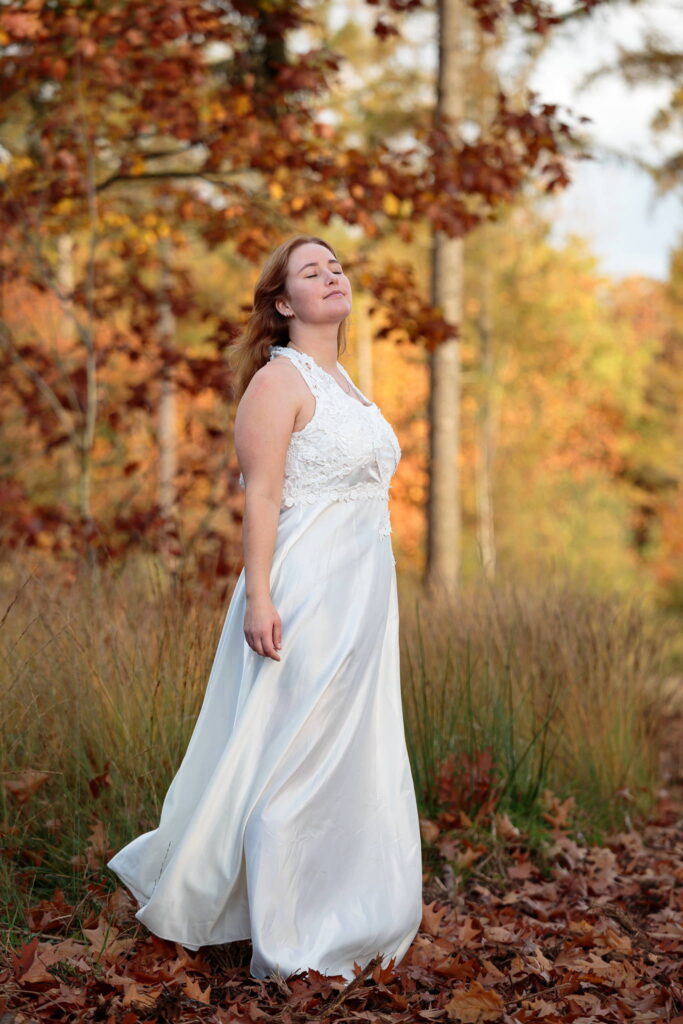 Naomi in de herfst bij Stegeren