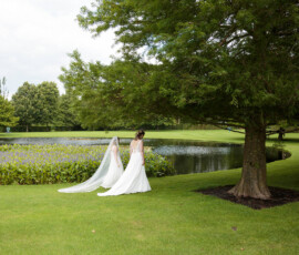 Twee bruidjes BigArtGarden in Gees