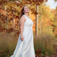 Naomi in de herfst bij Stegeren