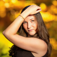 Esmee tijdens een herfstshoot bij Landgoed 't Laer